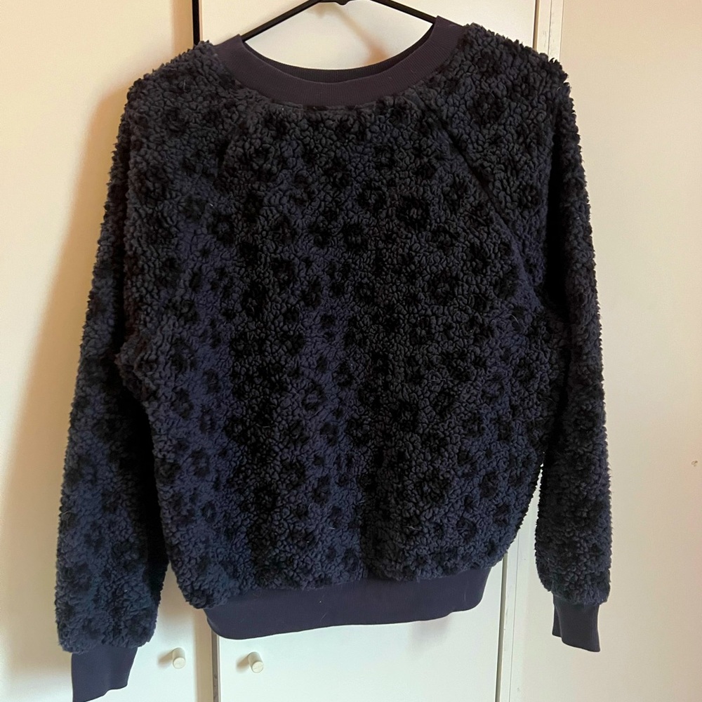 Old Navy navy leopard print Sherpa